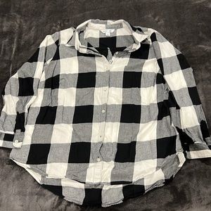 Old Navy Black and White Buffalo plaid classic shirt